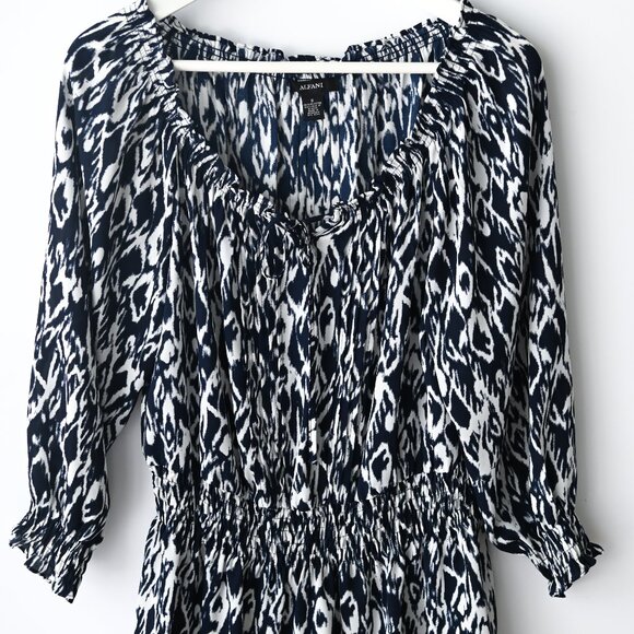 ALFANI Navy White 3/4 Sleeves Pleated Blouse - Size 8 - Picture 1 of 10